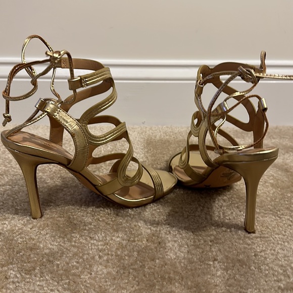 Gold open toe heels. - Picture 5 of 5
